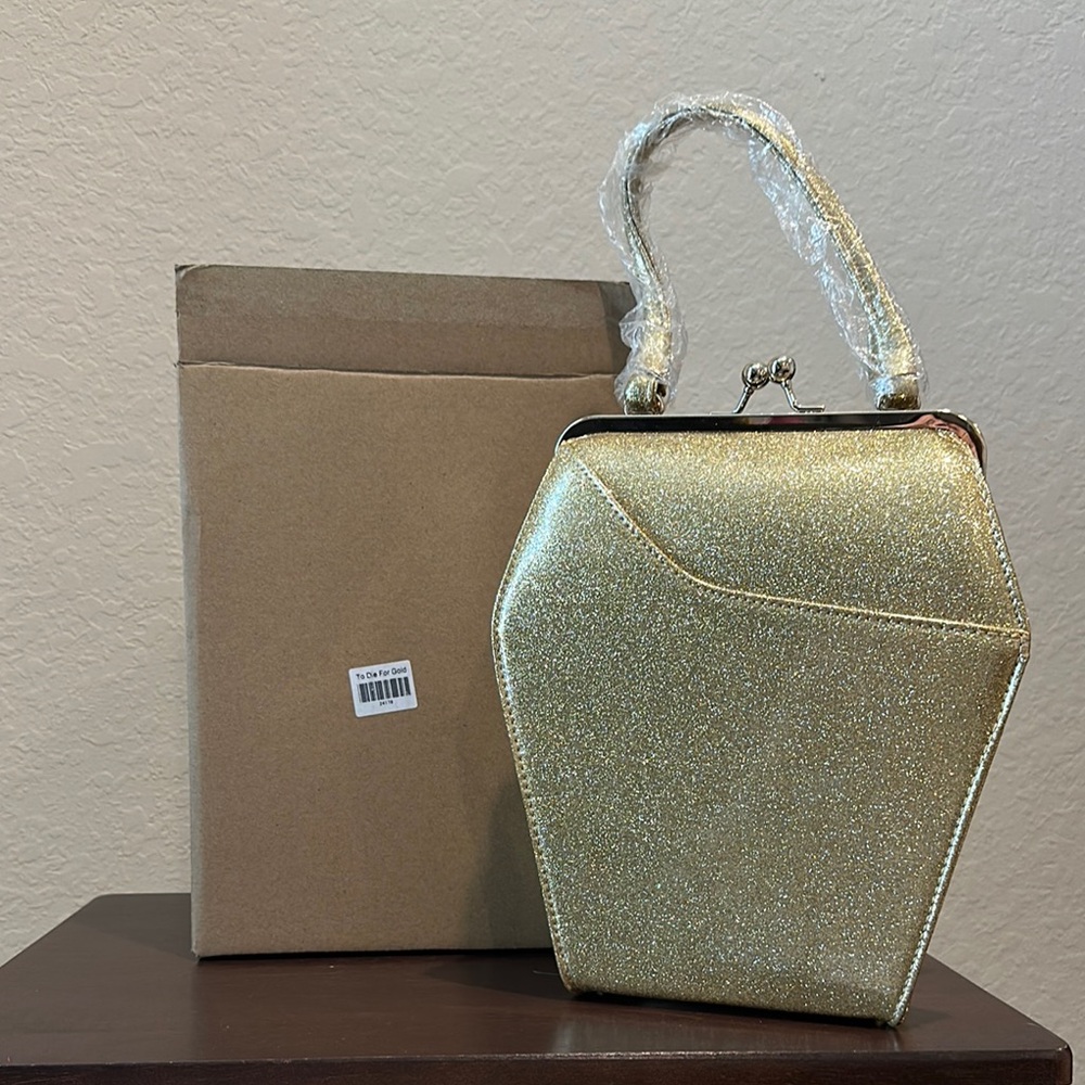 Tatyana To Die For Purse in Patent Vegan Leather